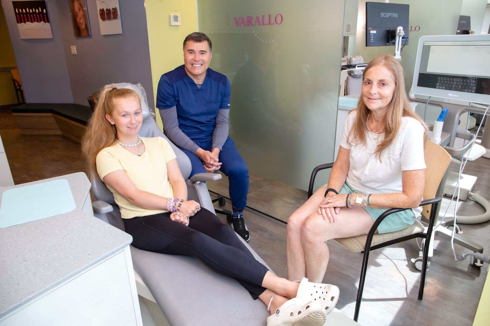Lost retainer? Afraid of orthodontic relapse? Varallo Orthodontics is here to share what to do for a lost retainer or orthodontic relapse!