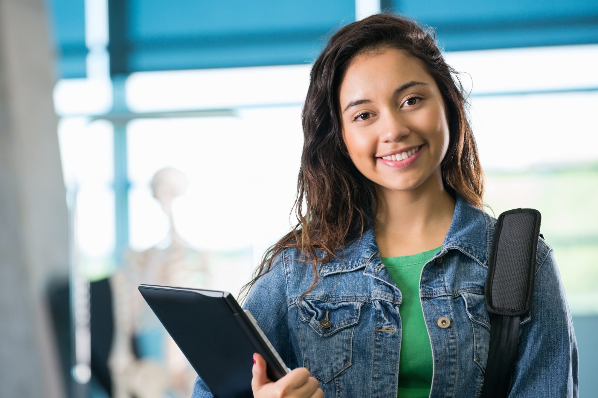 Going back to school, but want that perfect smile without metal braces? Well let's go back to school with Invisalign at Varallo Orthodontics!